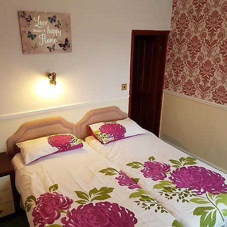 Chatley Court Guest House Бринлингтон Экстерьер фото
