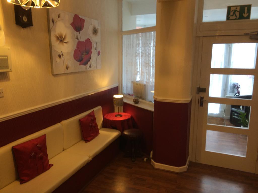 Chatley Court Guest House Бринлингтон Экстерьер фото