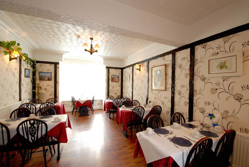 Chatley Court Guest House Бринлингтон Экстерьер фото