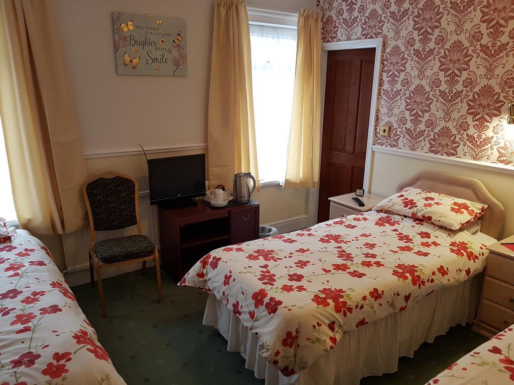Chatley Court Guest House Бринлингтон Экстерьер фото
