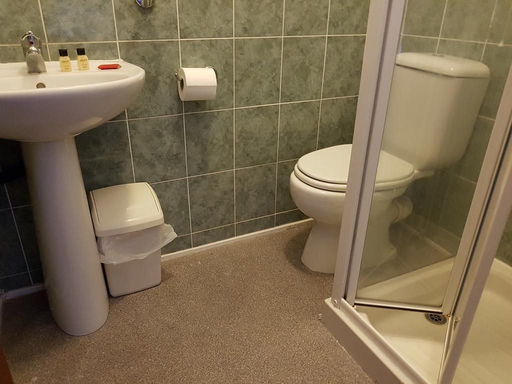 Chatley Court Guest House Бринлингтон Экстерьер фото
