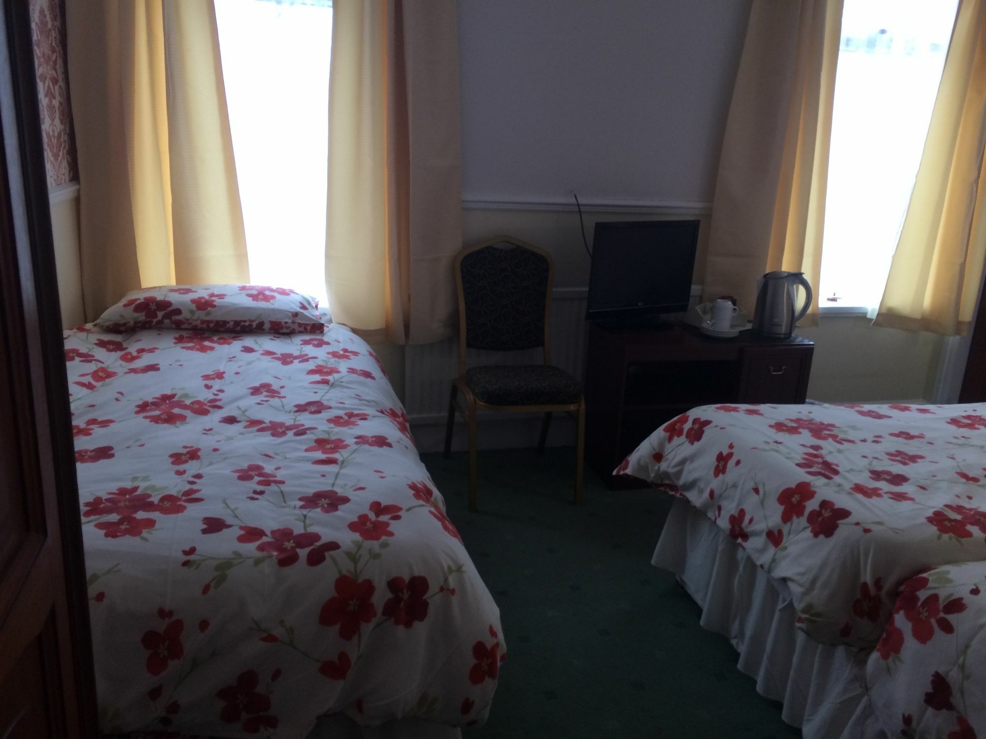 Chatley Court Guest House Бринлингтон Экстерьер фото
