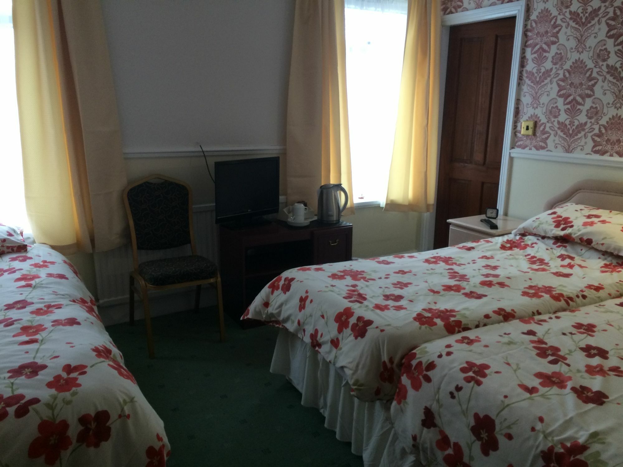 Chatley Court Guest House Бринлингтон Экстерьер фото